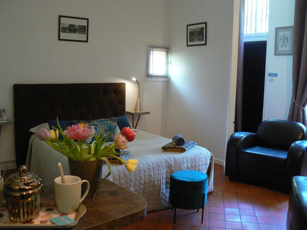 Logis Louisblanc, Muraille Romaine, Lit Queen-Size, Centre Ville Le Mans Exterior photo